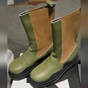 FREE PEOPLE/MUTMA CHELSEA BOOT SIZE 41 FITS LIKE A 8.5/9